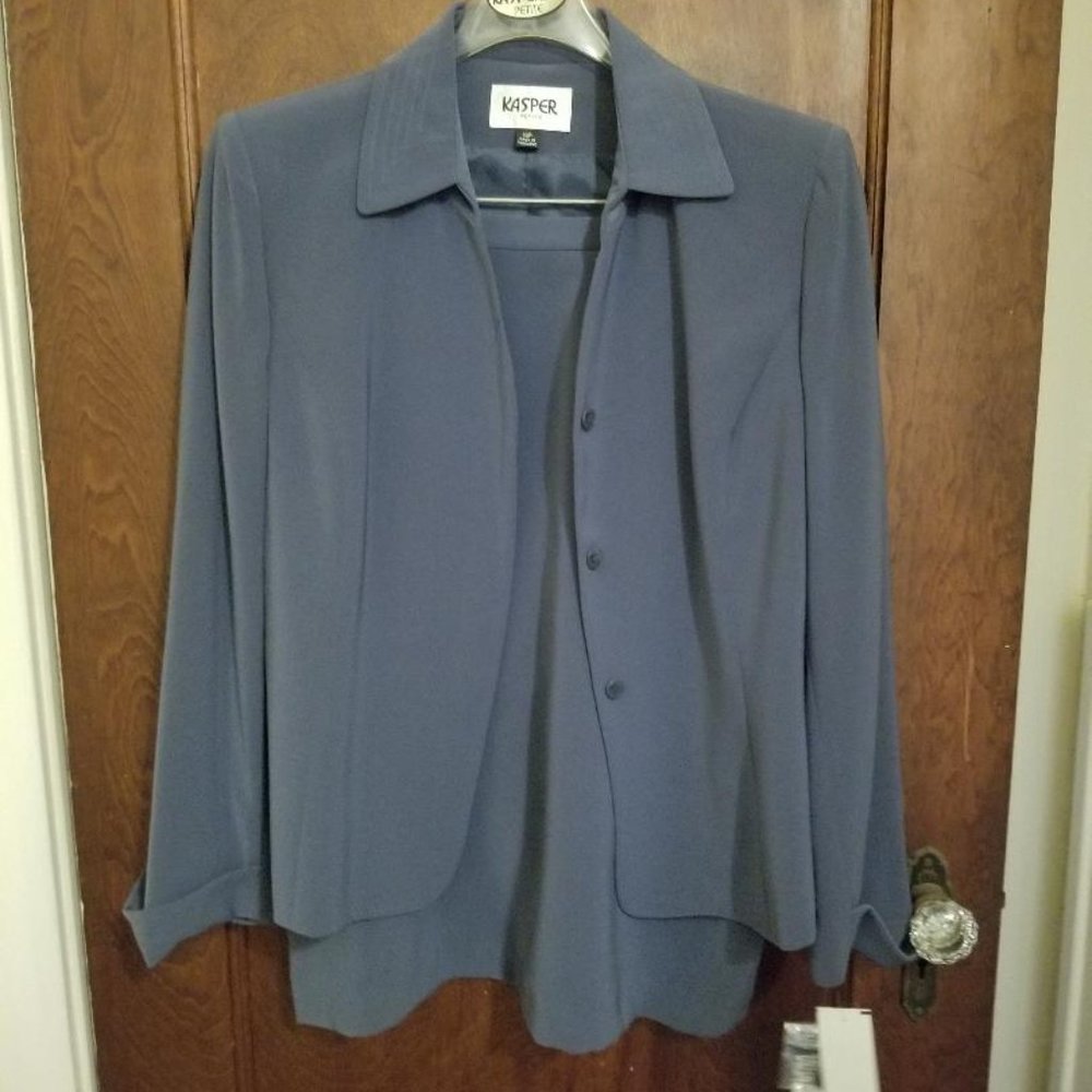 Kasper Suit